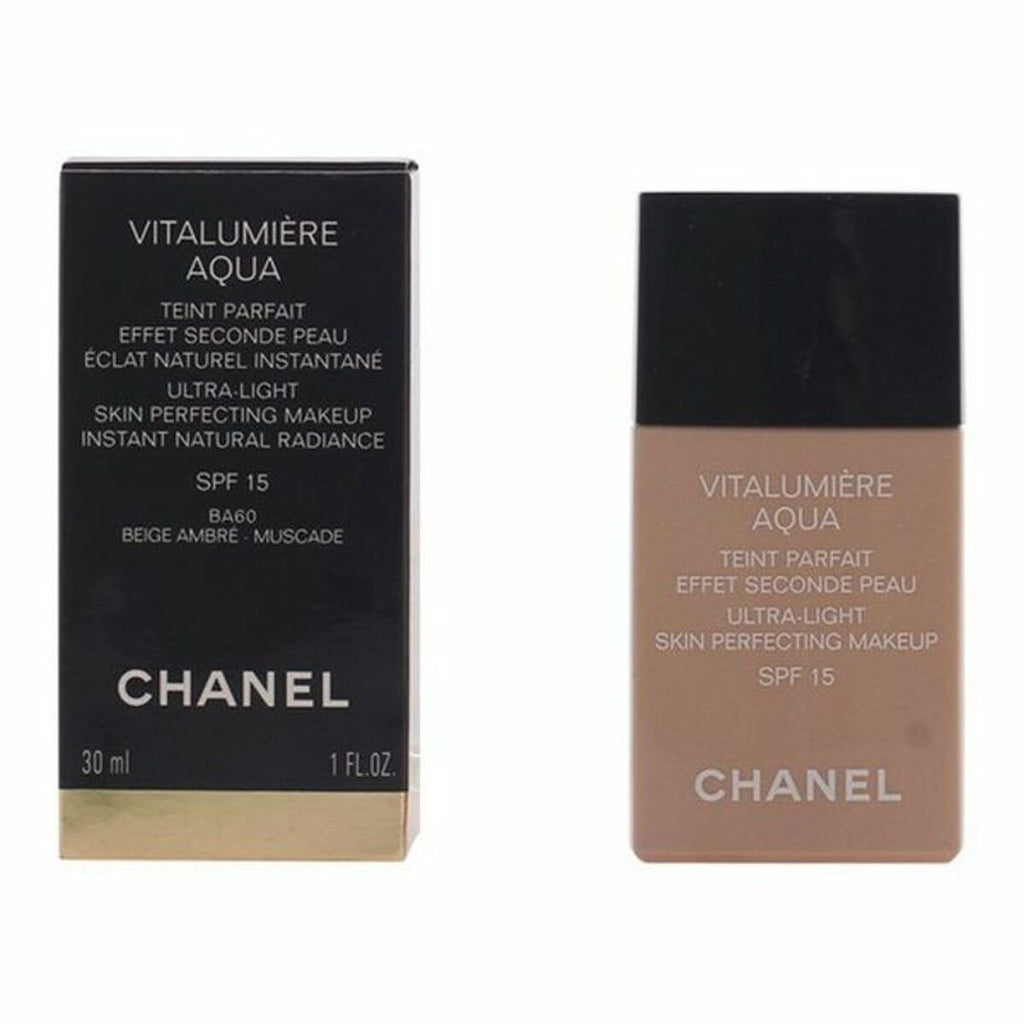 Chanel Vitalumière Aqua Foundation - product view 18