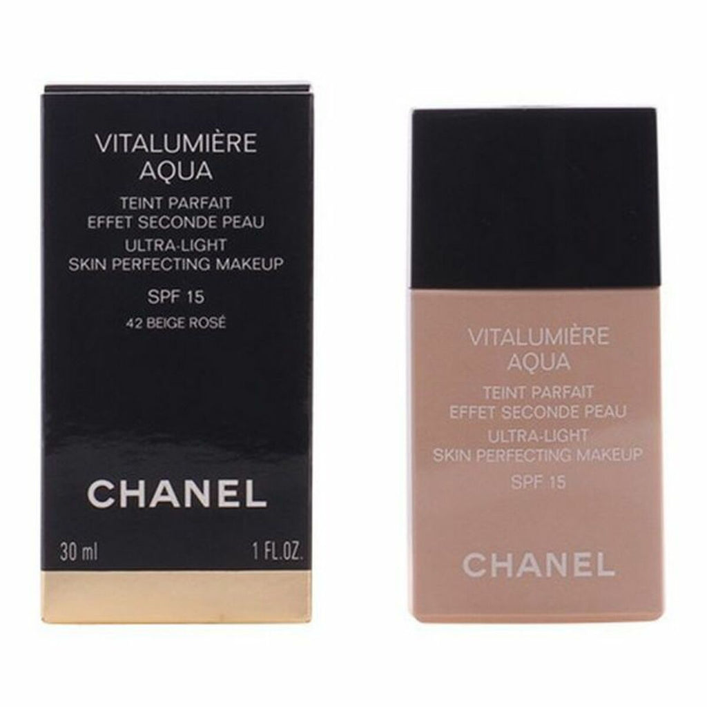 Chanel Vitalumière Aqua Foundation - product view 13