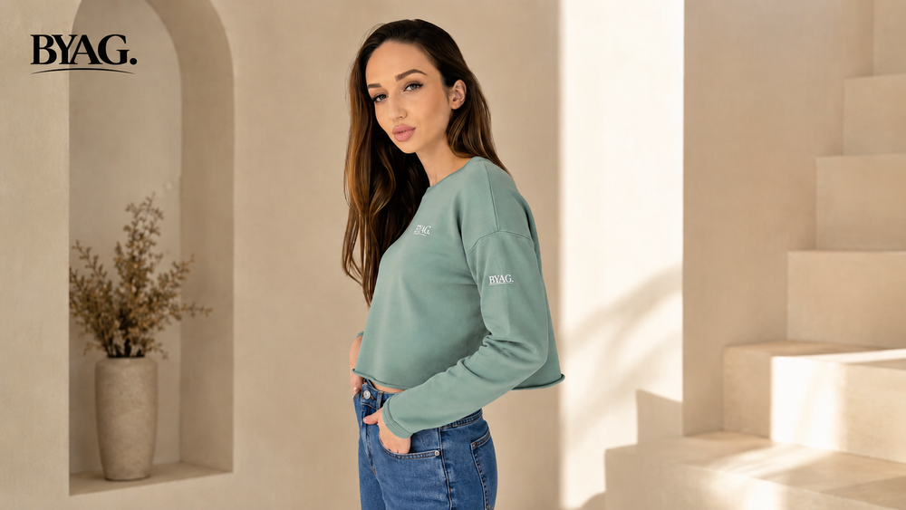 BYAG. Cropped Sweatshirt
