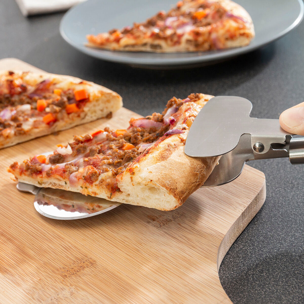 InnovaGoods Pizza Cutter 4-in-1 Nice Slice – Produktansicht 3
