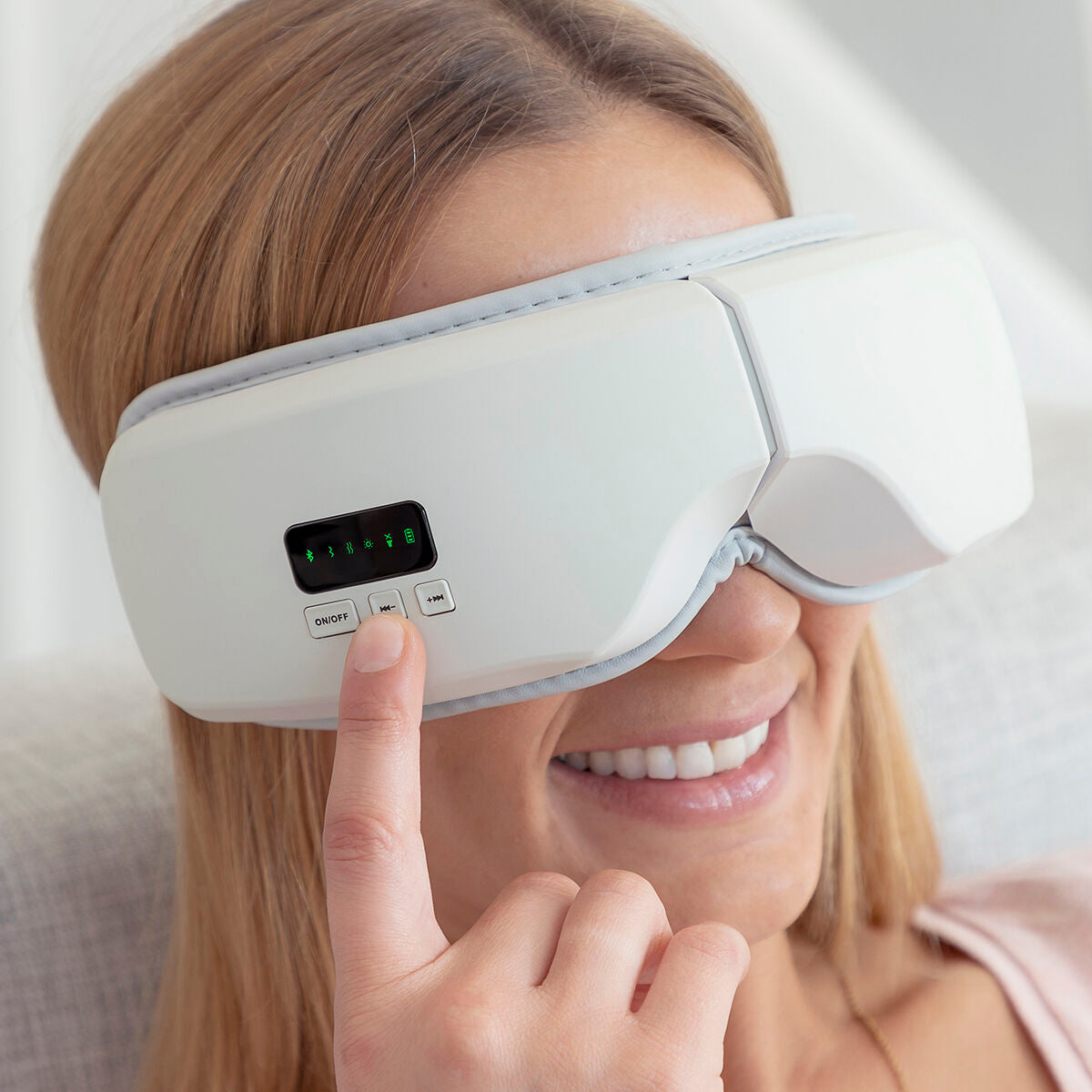InnovaGoods 4-In-1 Eye Massagegerät mit Air Compression Eyesky – Produktansicht 4