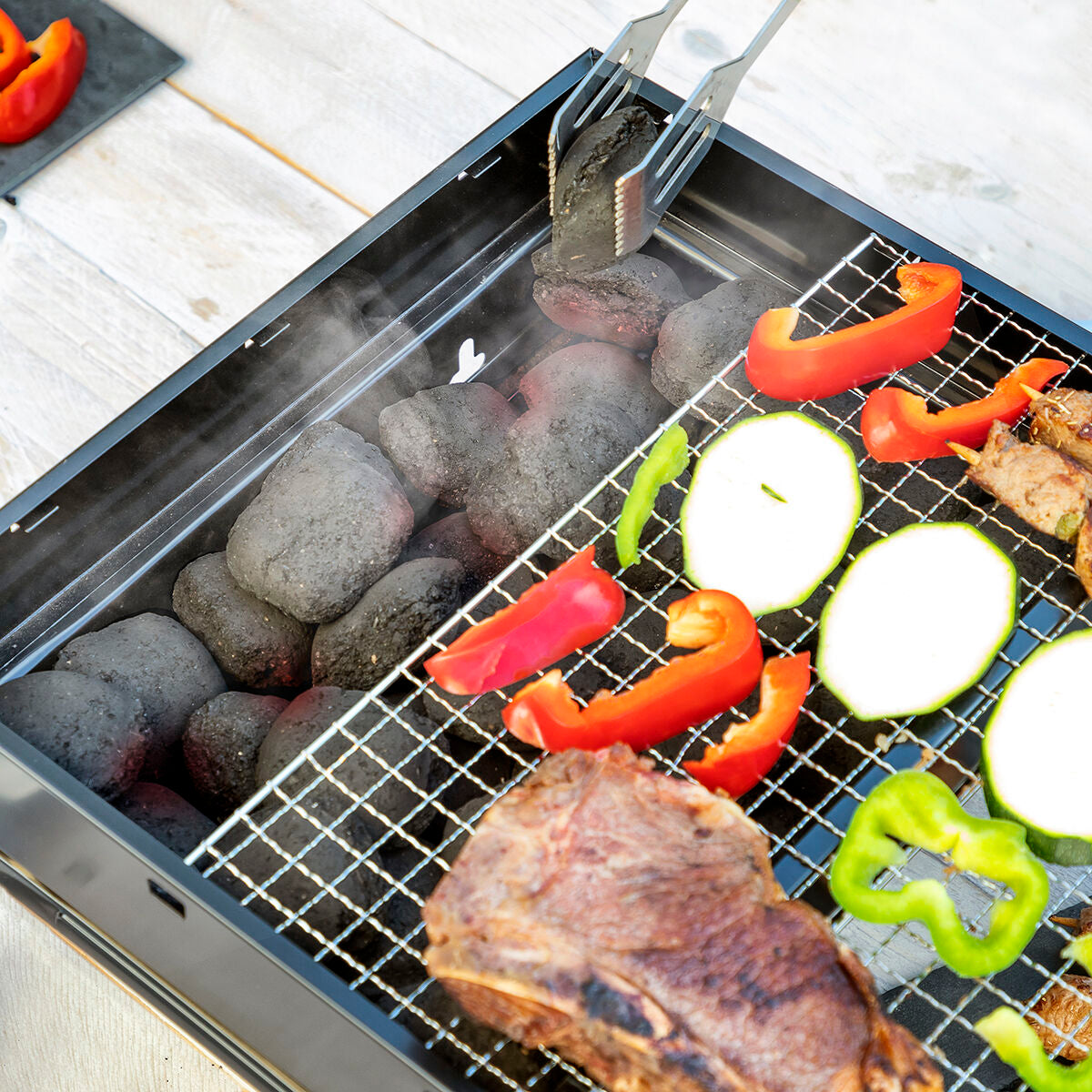 Klappbar Tragbar Barbecue für use mit Charcoal BearBQ InnovaGoods – Produktansicht 4