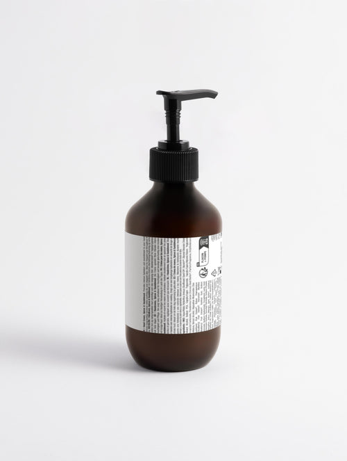 BYAG. Seidige Handcreme – Spices & Sandalwood – Produktansicht 2
