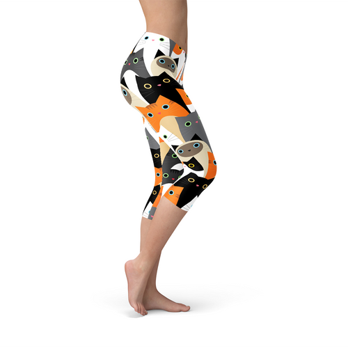 All Over Print Cats Women's Capri Leggings von BYAG. | BYAG.