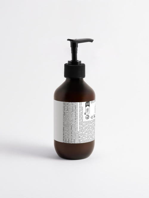 BYAG. Seidiges Körperserum – Spices & Sandalwood – Produktansicht 2